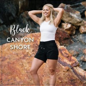 Zyia Canyon shorts (black)